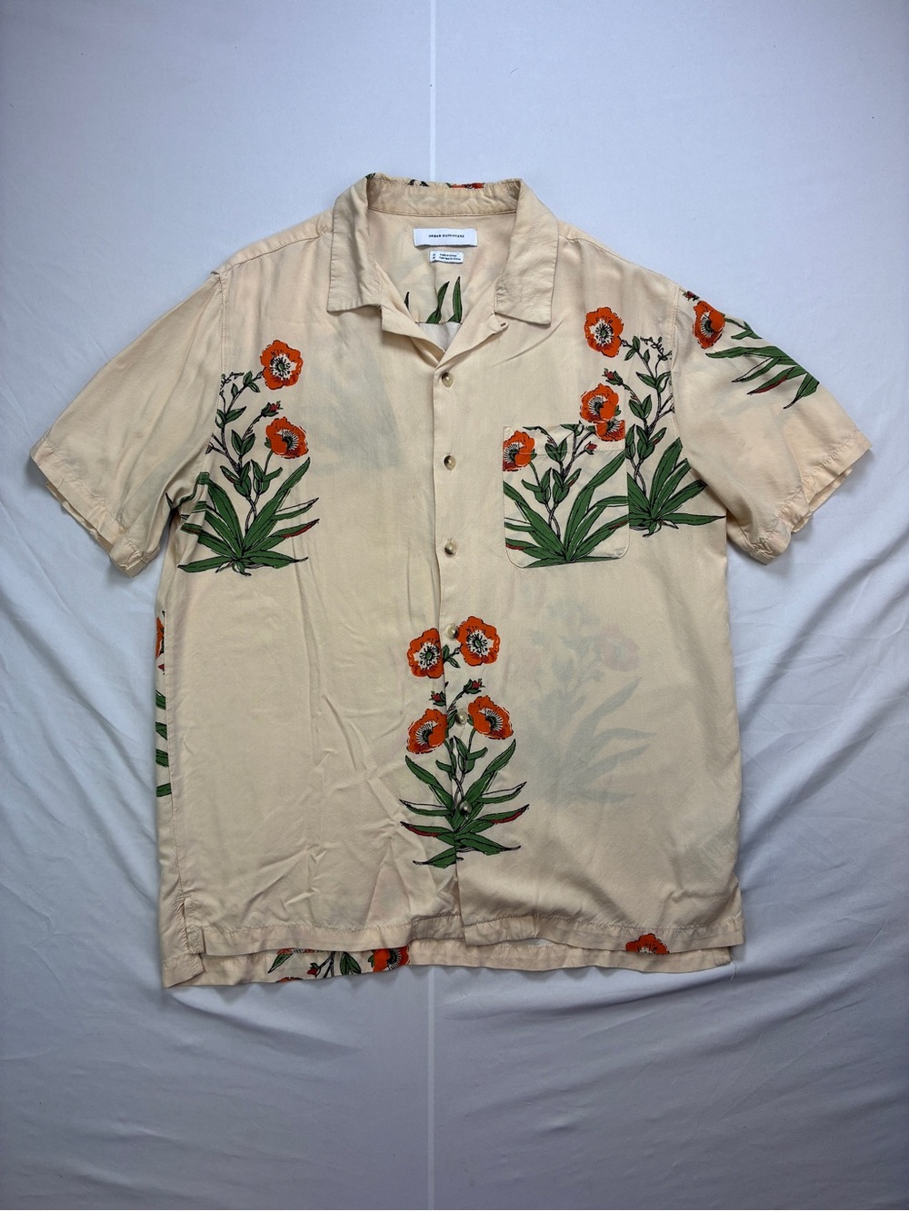 Urban Outfitters Floral Rayon Short Sleeve Button-Down Shirt Cream with Flowers